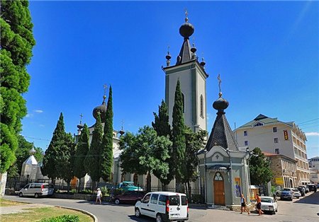 Храм во имя Всех Крымских Святых и Феодора Стратилата